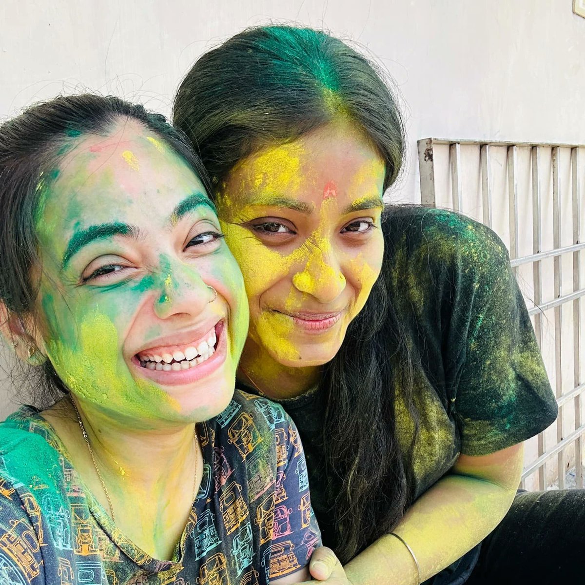 JaimeMalas's tweet photo. We didn’t play Holi after drinking bhang! https://t.co/FMiiuhFxaJ