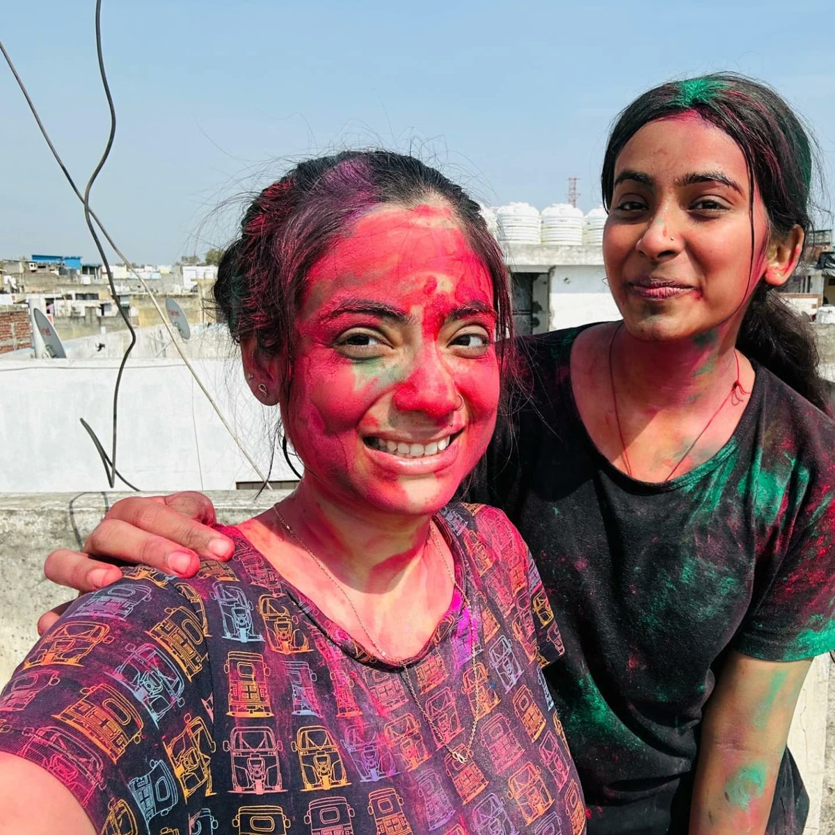 JaimeMalas's tweet photo. We didn’t play Holi after drinking bhang! https://t.co/FMiiuhFxaJ