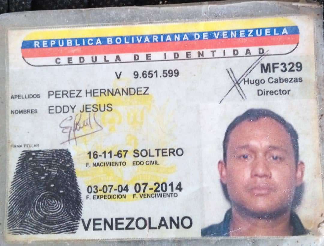 antiherocrshrck's tweet photo. Están soltando pura gente famosa por casos sonados, Pero al pueblo, a los guevones JAMAS
En 2020, mi tio Eddy Pérez cédula 9651599, un familiar, fue secuestrado por funcionarios del SEBIN y condenado a 30 años por la causa inventada de terrorismo, un señor que lo único que estaba haciendo era ir a trabajar.
El como miles de presos políticos más aún no ha sido liberado como el gobierno interino venezolano prometió con los demás presos políticos AGRADEZCO TODA LA DIFUSION POSIBLE A ESTE CASO para presionar por su liberación.
@SecRubio @marcorubio @POTUS @M_S_Billingslea @MaElviraSalazar @Dinorahfiguera @MariaCorinaYA @seircontreras @gastonlevar @arr3ch0 @OrlvndoA