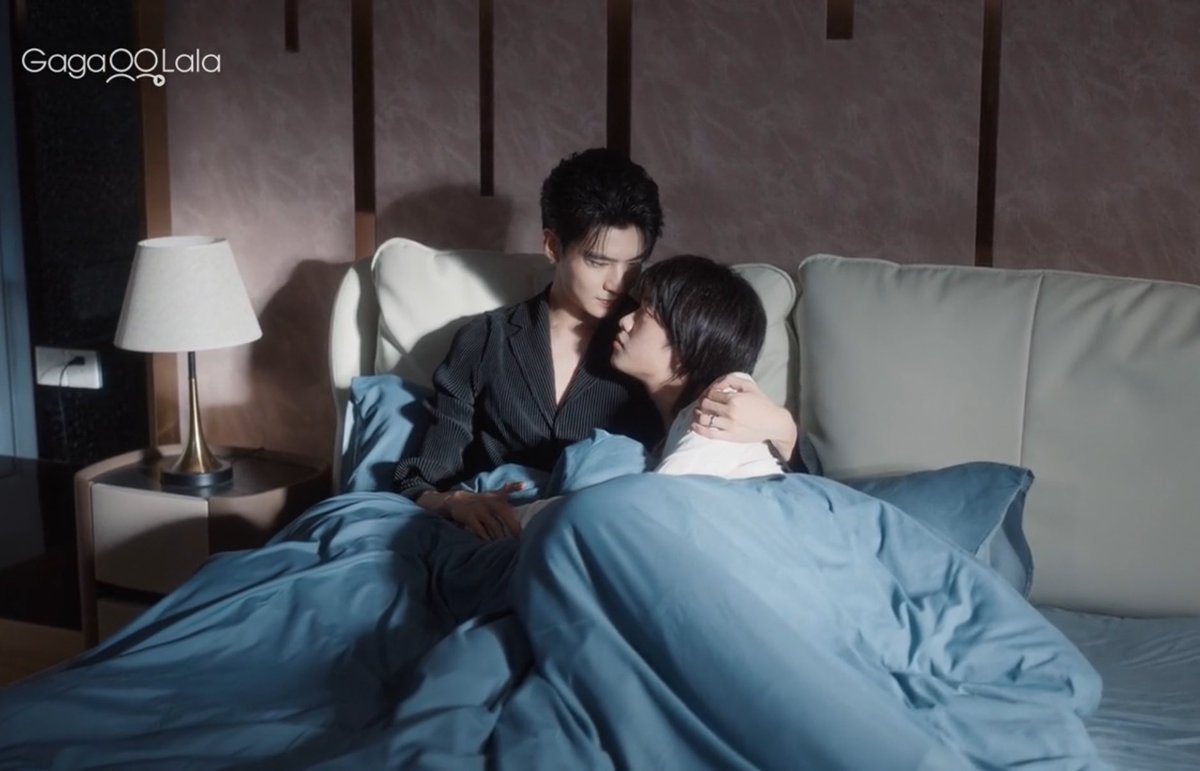 seathetwilight's tweet photo. 1/11 For those who were confused about the timeline in #TheMissingPiece7, let me help u out. 

Remember this sequence:

After An’an collapsed and Mingxuan ended their “fake lover” contract, Shen Mo learned from the lawyer that the villa was actually… https://t.co/Dy31Rs7afR