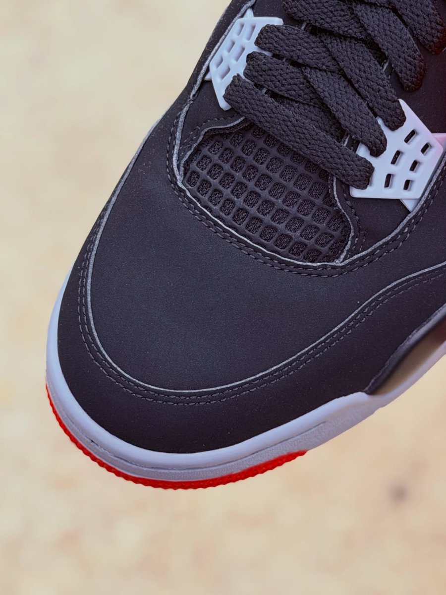 JustFreshKicks's tweet photo. Air Jordan 4 OG “Bred” Releases November 27th 🌹🔥

Details: https://t.co/bN0GpXERRt https://t.co/UlcnJpIaPt