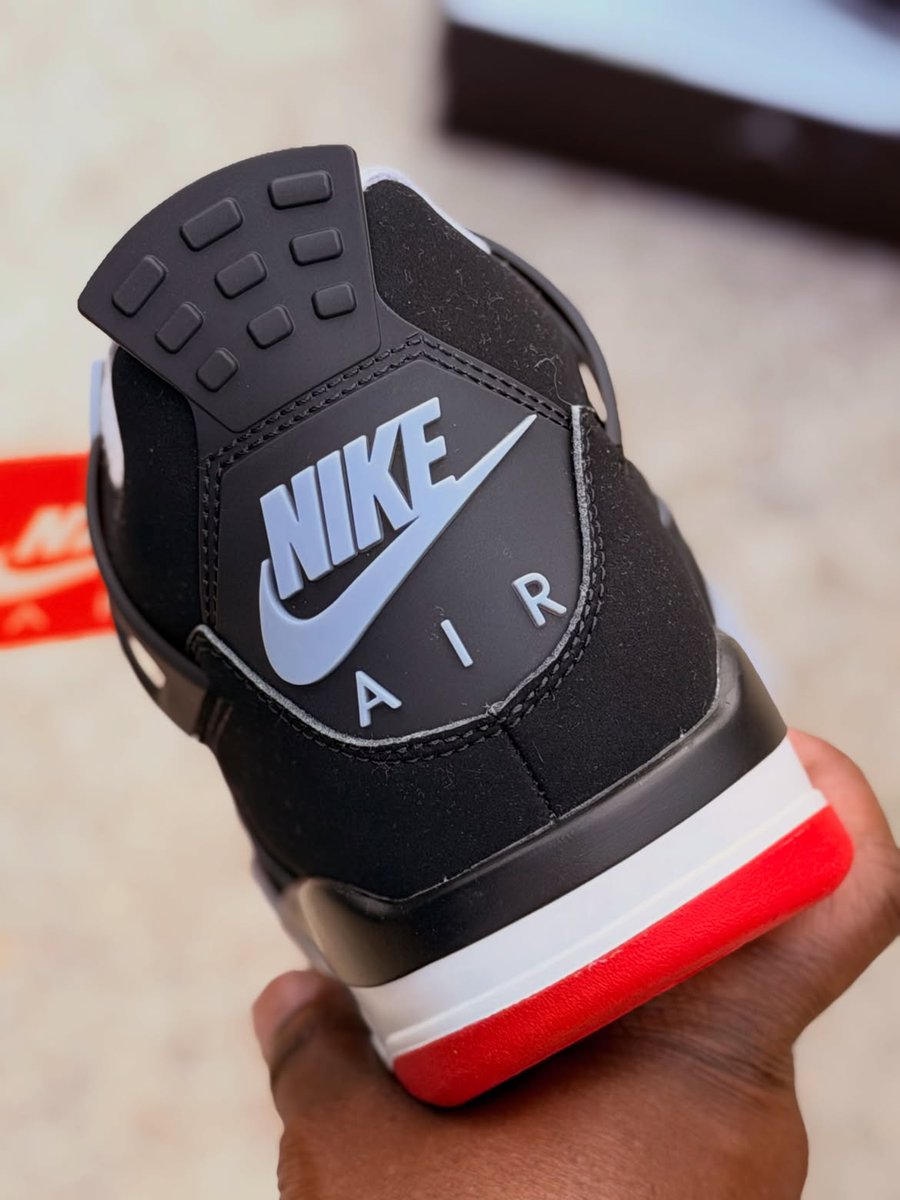 JustFreshKicks's tweet photo. Air Jordan 4 OG “Bred” Releases November 27th 🌹🔥

Details: https://t.co/bN0GpXERRt https://t.co/UlcnJpIaPt
