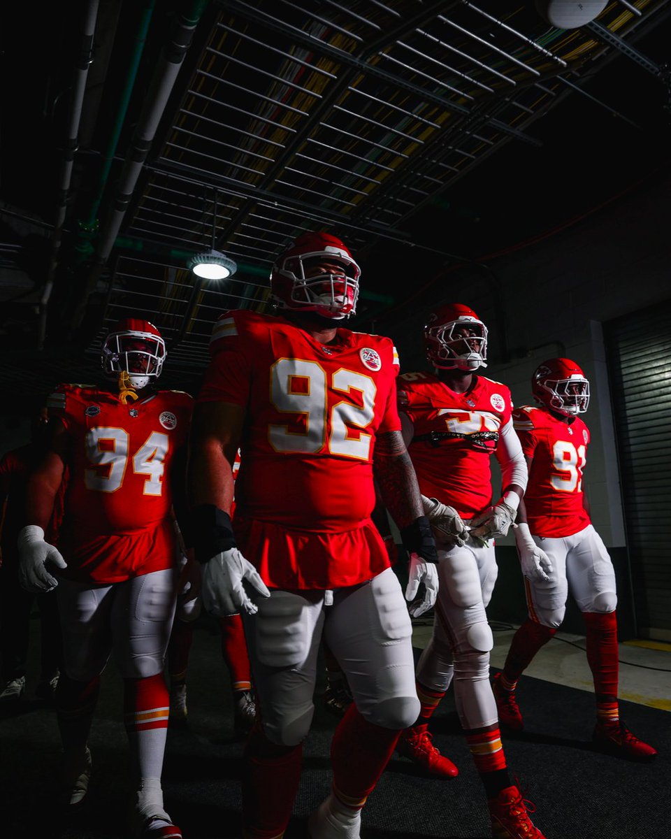 Chiefs's tweet photo. ⏰⏰⏰ https://t.co/LABoa17tvL