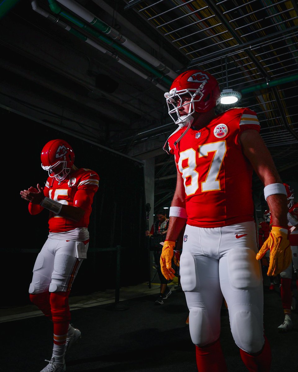 Chiefs's tweet photo. ⏰⏰⏰ https://t.co/LABoa17tvL