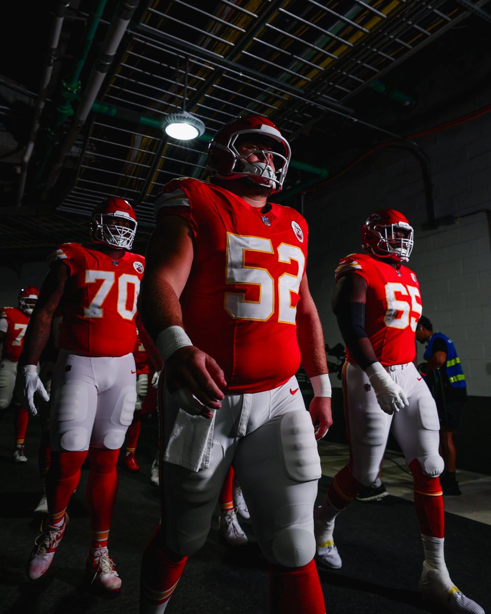 Chiefs's tweet photo. ⏰⏰⏰ https://t.co/LABoa17tvL