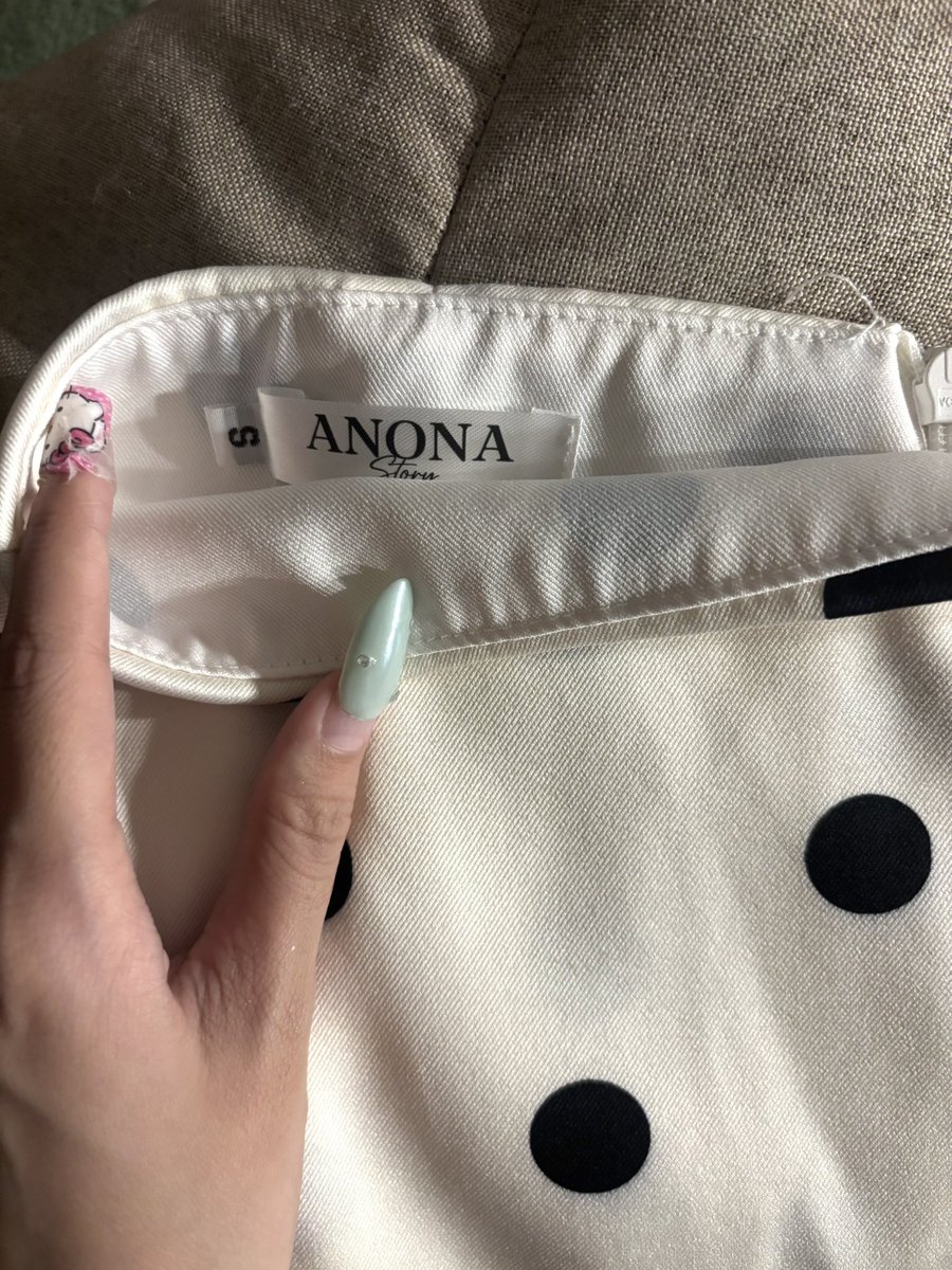 aaomormiie's tweet photo. กระโปรง size s มีซับใน 70ค่า #ส่งต่อcintage #ส่งต่อstylist #ส่งต่อduexstudio #ส่งต่อshewear #ส่งต่อvghbkk  #ส่งต่อduex #ส่งต่อfallenangles #ส่งต่อเสื้อผ้า #ส่งต่อเสื้อผ้ามือ2 #ส่งต่อเสื้อผ้าราคาถูก #ส่งต่อbeming #ส่งต่อatipa https://t.co/FWz0OWNC8D