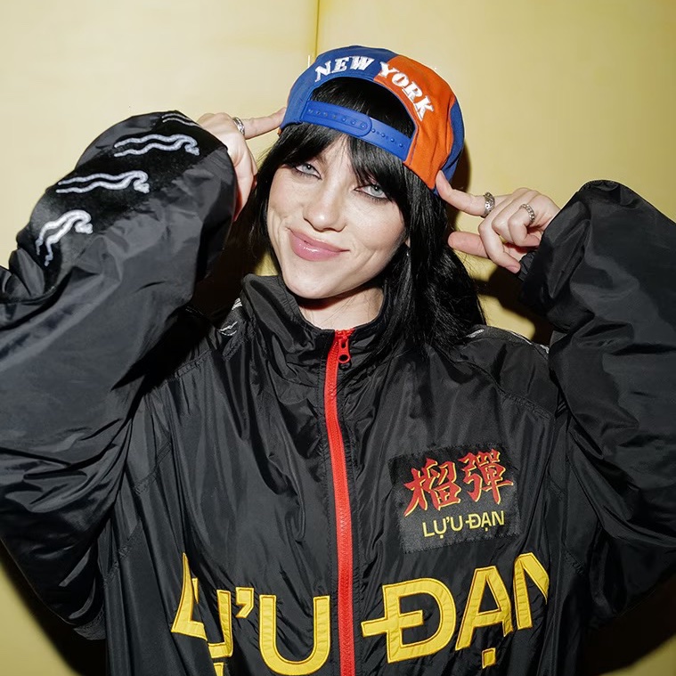 BillieSpotify_'s tweet photo. Only 6 songs in Billie Eilish’s entire discography are marked as explicit:

— bitches broken hearts
— Happier Than Ever
— I Didn't Change My Number
— Lost Cause
— NDA
— OverHeated https://t.co/2LCNgNsk2G