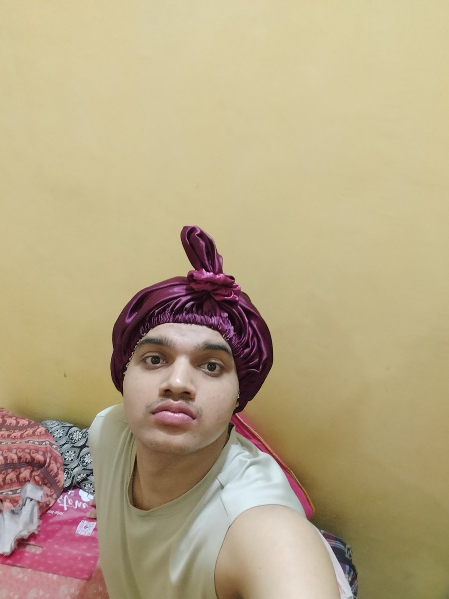 LD77x41's tweet photo. Pink lips https://t.co/mRHbl1WrxT