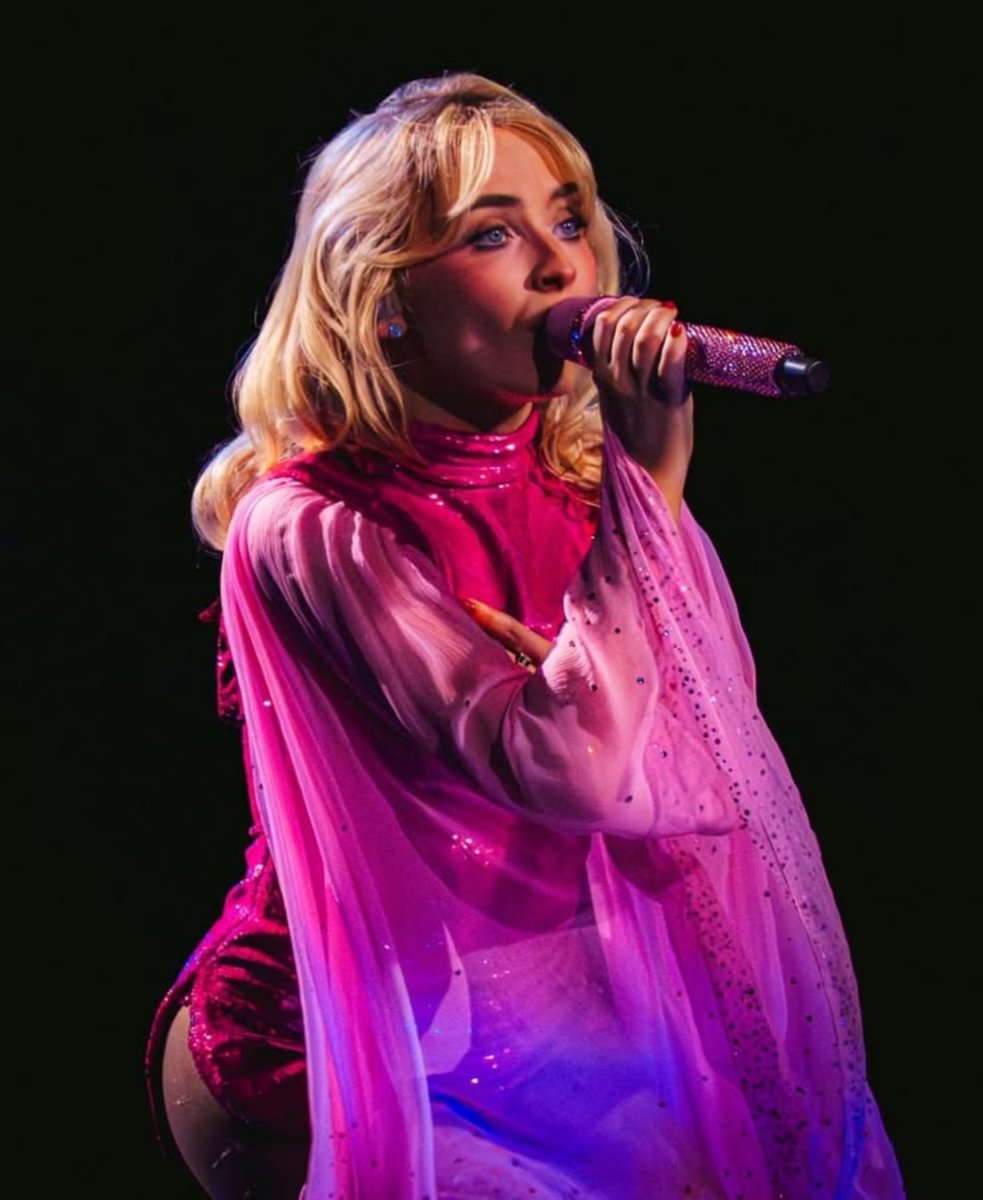 ilymadwoman's tweet photo. .@SabrinaAnnLynn  .@oliviarodrigo  vocês precisam ter a mente aberta https://t.co/3lxKSUpjtU