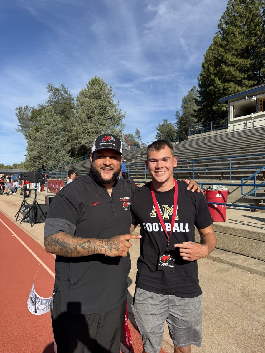 JacobyHolleman's tweet photo. Yesterday I had a great Game Day visit @SimpsonU_FB thank you @CoachPrice___  for the invite. I enjoyed the game and the game and the experience. https://t.co/9vlfH7R4dH