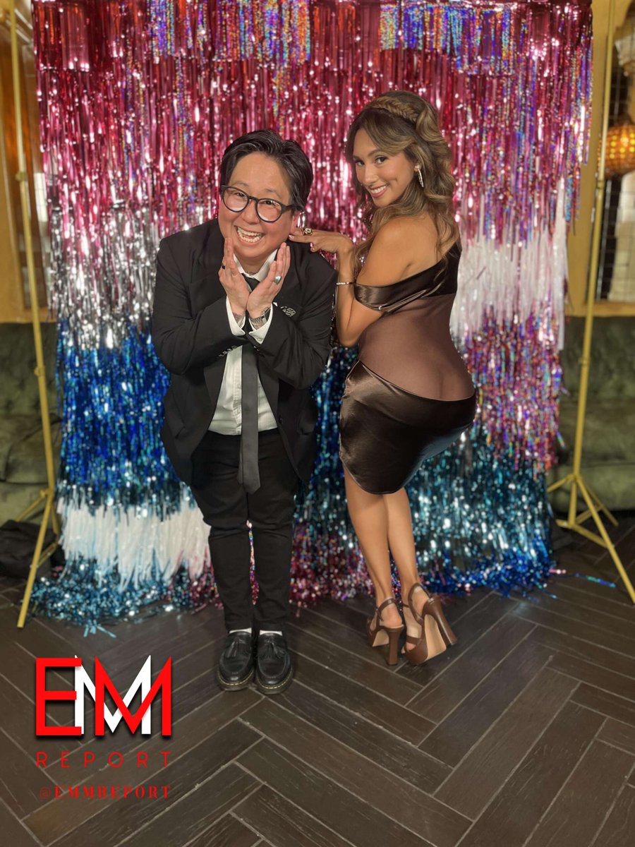 thekristelpenn's tweet photo. So so much love for our Queer Prom Rainbow Carpet Host @QueenBanksie of @BanksieTV! #QueerProm

📷: @emmreport https://t.co/6OrwY0t7Fa