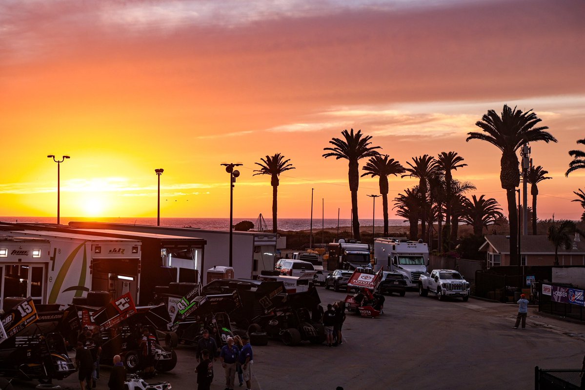 WorldofOutlaws's tweet photo. If you ever have the chance to go to @Ventura_Raceway, do it. https://t.co/BrQuYVaHhx