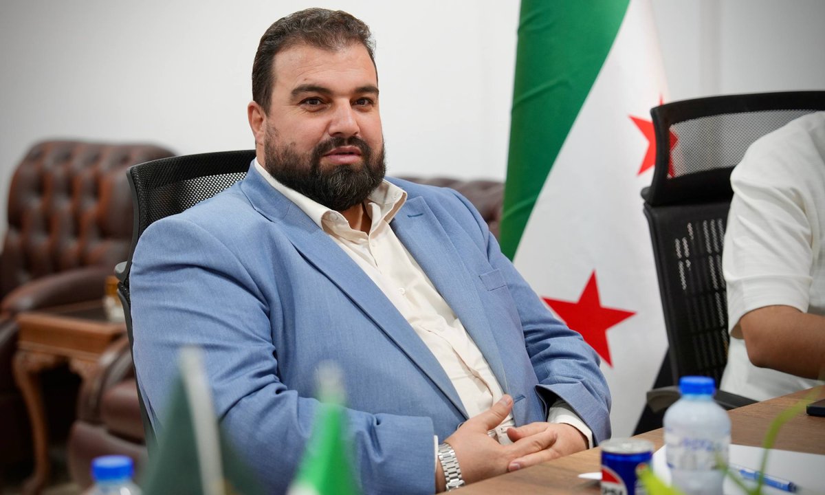 Suwaydamd's tweet photo. محافظ السويداء يترأس اجتماعاً موسعاً لمناقشة واقع عمل عدد من المديريات وسبل تطويره.
#محافظة_السويداء
#مديرية_إعلام_السويداء https://t.co/urgJp1Od4n