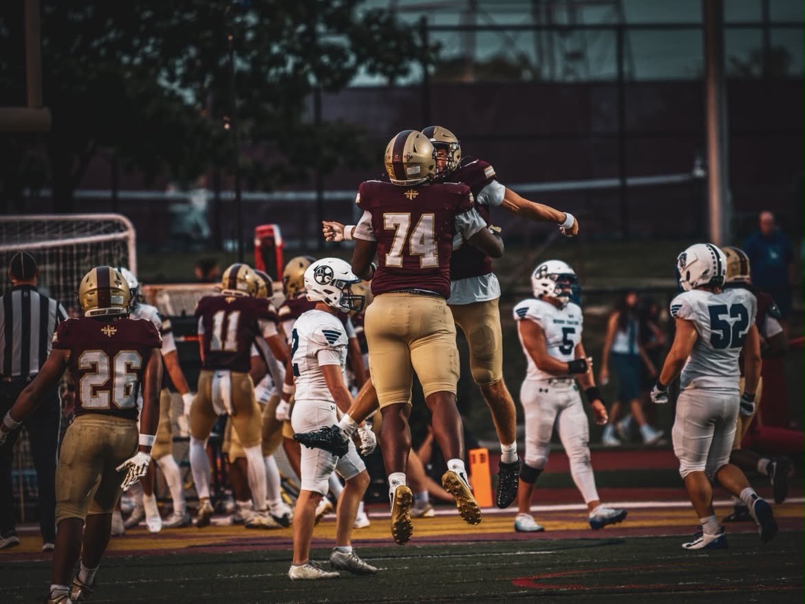 KrysOakley27's tweet photo. Week 6 Highlights vs Roncalli 🎥-https://t.co/WSpRIWBLTz
Krystian Oakley | #74 | OT | 6’6 290 | C/O 2027
Brebeuf Jesuit vs Roncalli | Senior Night
On to the next one.
#GoBraves

@BJPSFootball @UConnFootball @BillSaum @coach_craig21 @CoachMillz_ @Brady_Killion_ https://t.co/z92bs3w2YE