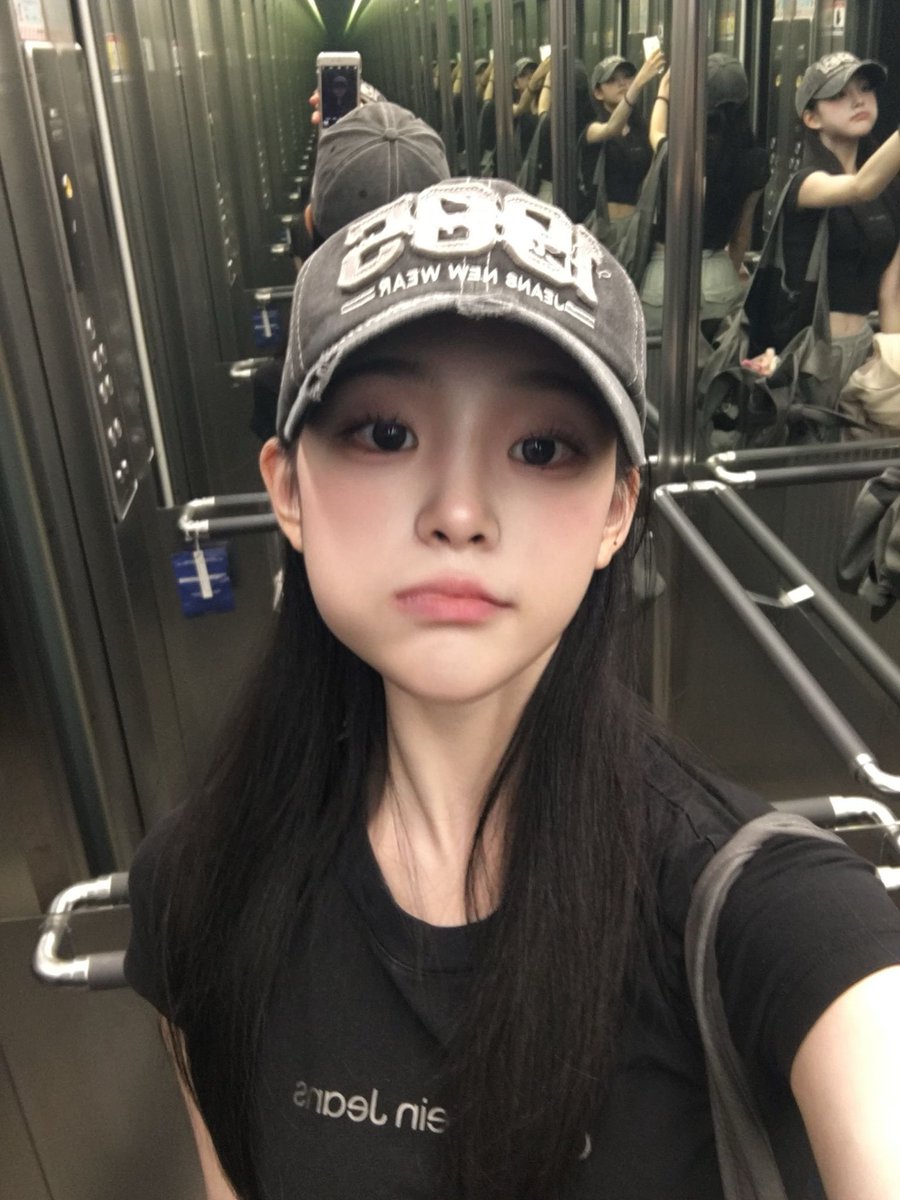 g1pichu's tweet photo. OH GIRL YOU ARE TOO CUTE https://t.co/CZ51WVAqQu