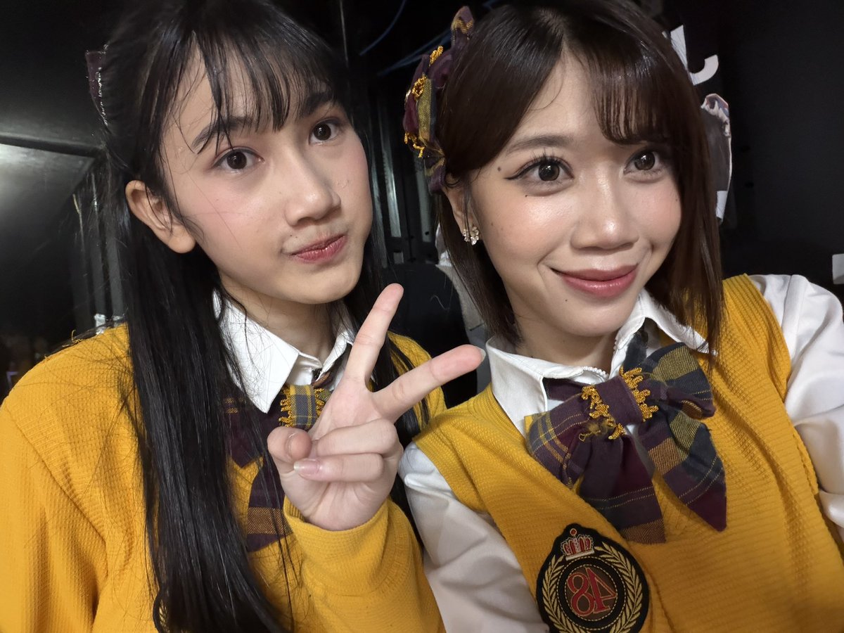 A_LuluJKT48's tweet photo. bersama adik adikk, selamatt!🤍🤩 https://t.co/B8cTyuwIi0