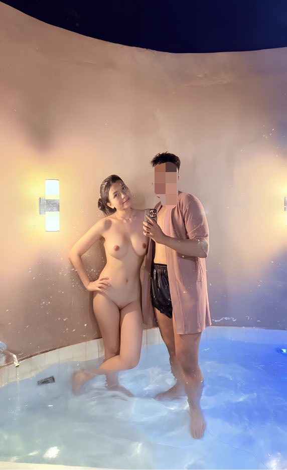 cecilyazzz's tweet photo. day 1 nge train cowoku jadi cuckk
cocok ga 😋
ga nyangka diizinin nudes 😭😭
btw klo diet tt nya ikut ngecilin ya huhuuuu https://t.co/0DgRKd4tRo