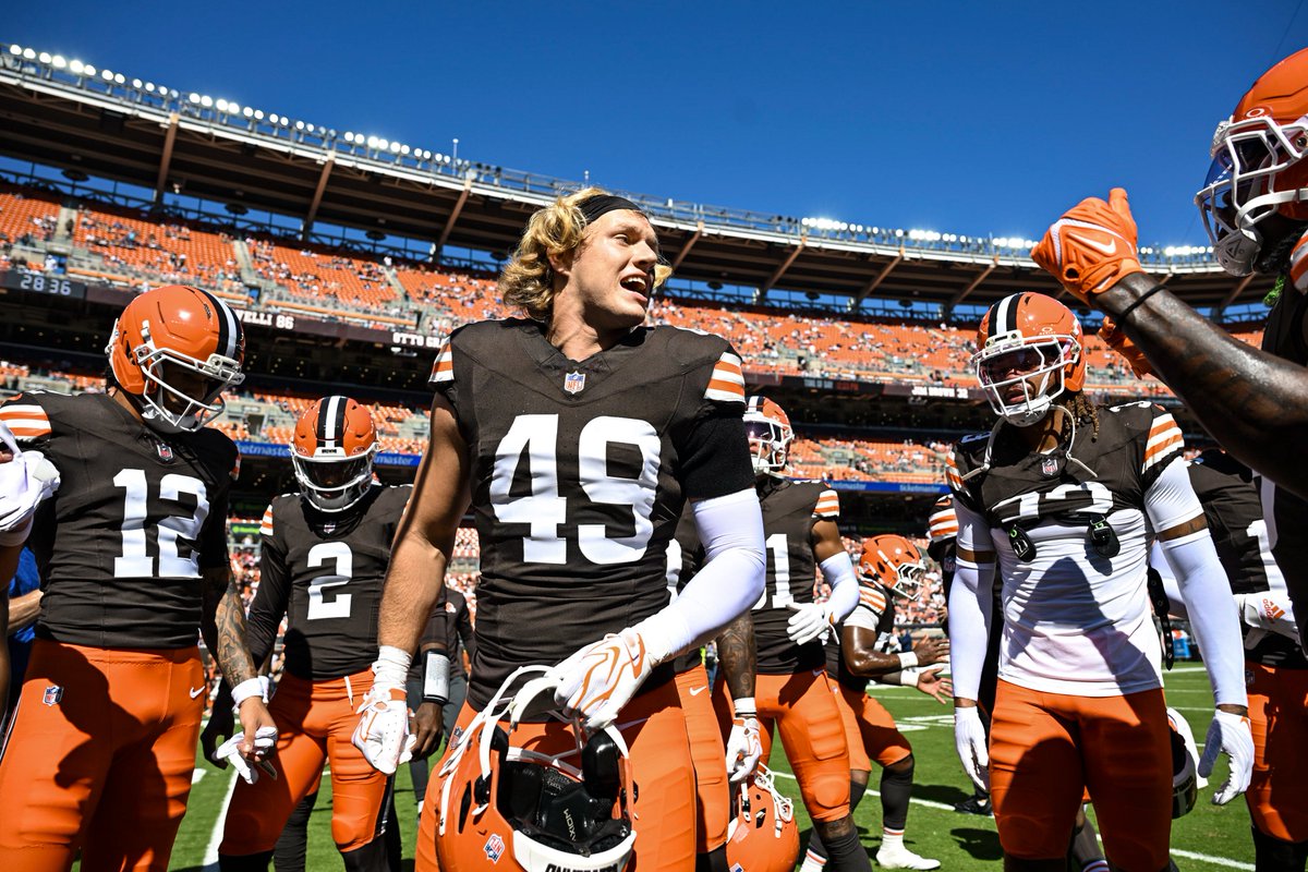 Browns's tweet photo. LET'S GET IT! https://t.co/4u6N8pQ6pK