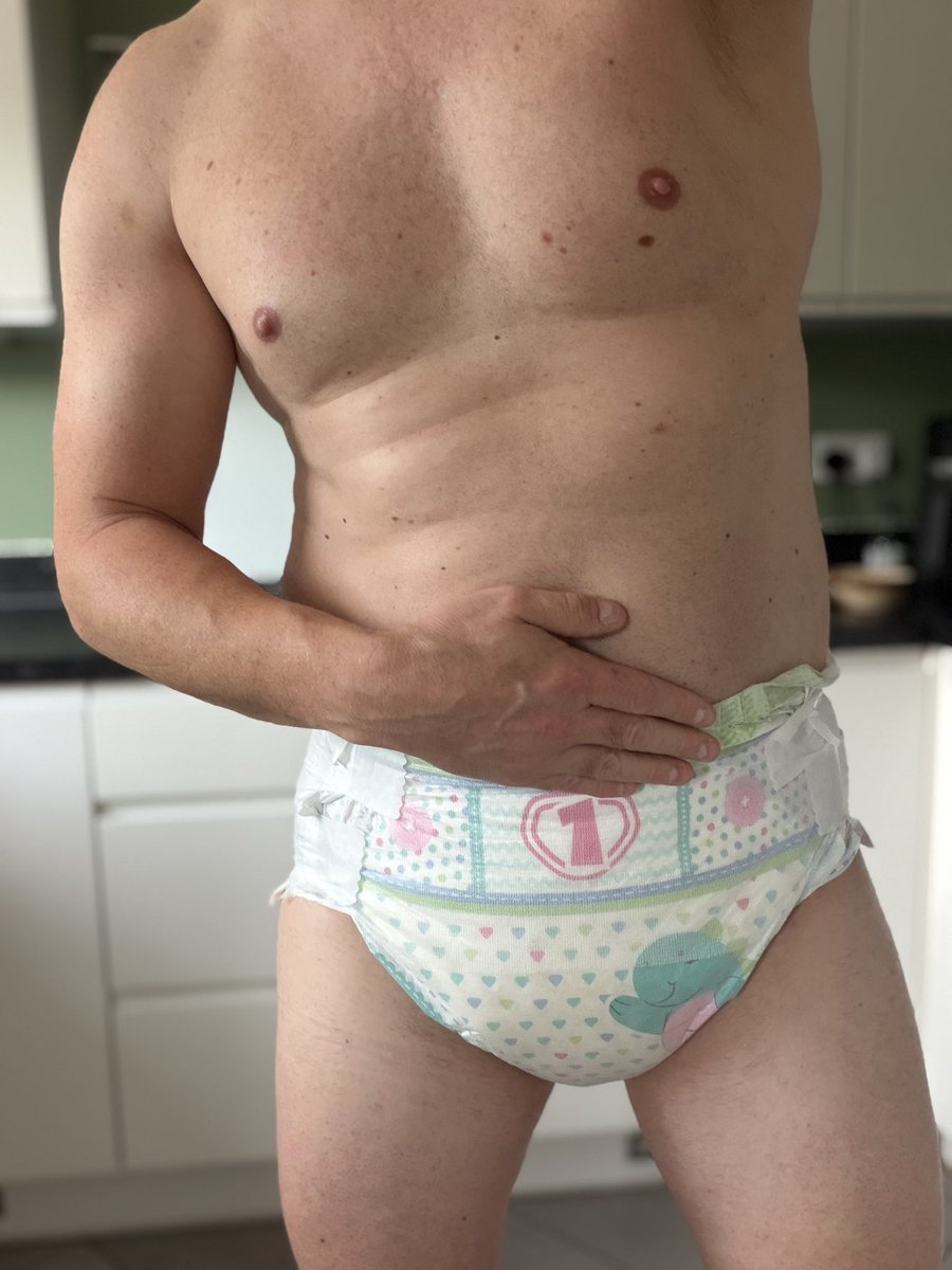 DiaperPupRotiss's tweet photo. Been soggy a lot recently! #abdl #diaperboy #adultbaby https://t.co/AdsveXVvRW