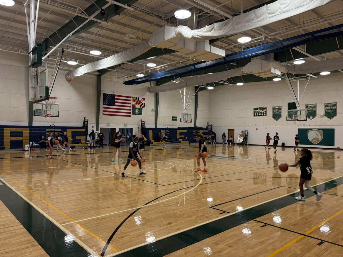 risingbluestar1's tweet photo. Let’s get the party going in the DMV 🥳🇺🇸

@BlueStar30s @BlueStarMedia1 @695HOOPS https://t.co/DBDfgLrAjL