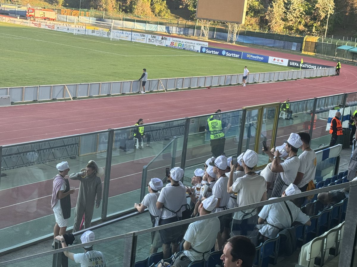Kizzyetrance's tweet photo. Saturday 26th September 18:00ko
Nations League Group C1
Stadio Di San Marino
San Marino 🇸🇲 v Finland 🇫🇮  [FT 0-7]
Great fun in with the away fans
@FSGC_official @Huuhkajat @SanMarino_FA @SanMarinoTeam 
#NationsLeague #SMRFIN #groundhopping #huuhkajat https://t.co/lvVNlKlVyB