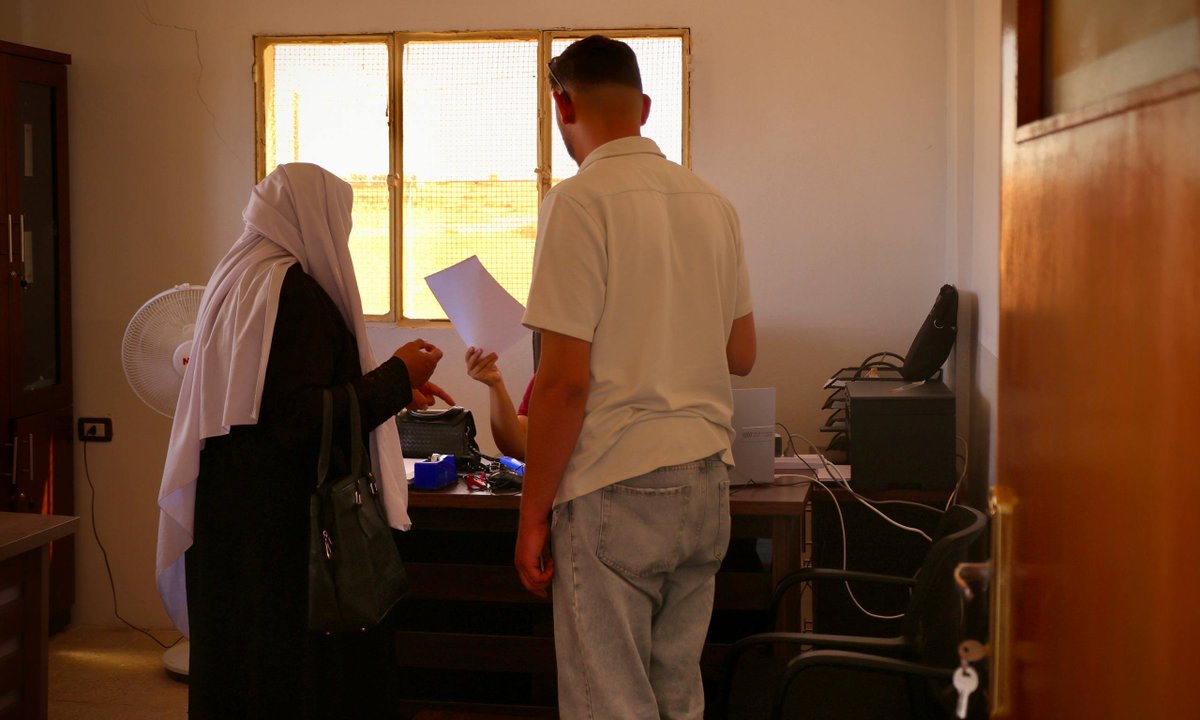 Suwaydamd's tweet photo. إدارة منطقة شهبا تواصل تسهيل معاملات المواطنين وإنجازها دون تأخير.
#محافظة_السويداء
#مديرية_إعلام_السويداء https://t.co/LRO4uO7rwz