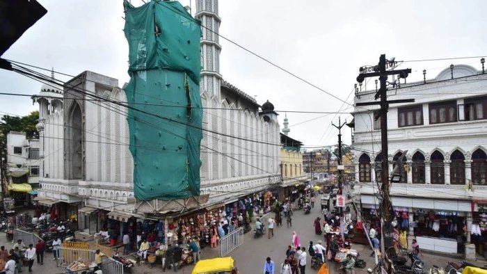 IAasMohd's tweet photo. #SaveUjjainShahiMosque https://t.co/jaUhxvFhOn