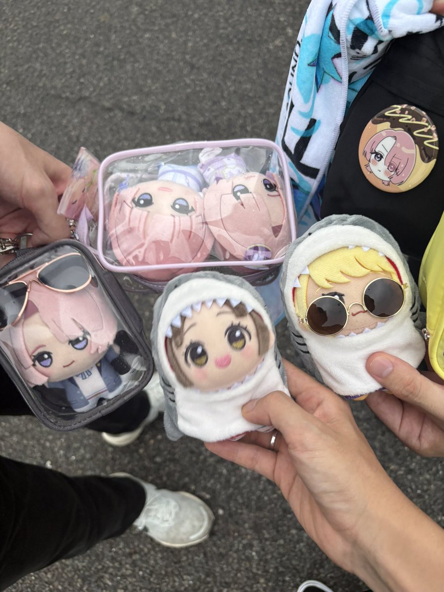 vanishmentP's tweet photo. もっと乾杯写真撮るべきだった
みんなありがと最高に楽しかった https://t.co/6ceDQqcMsx