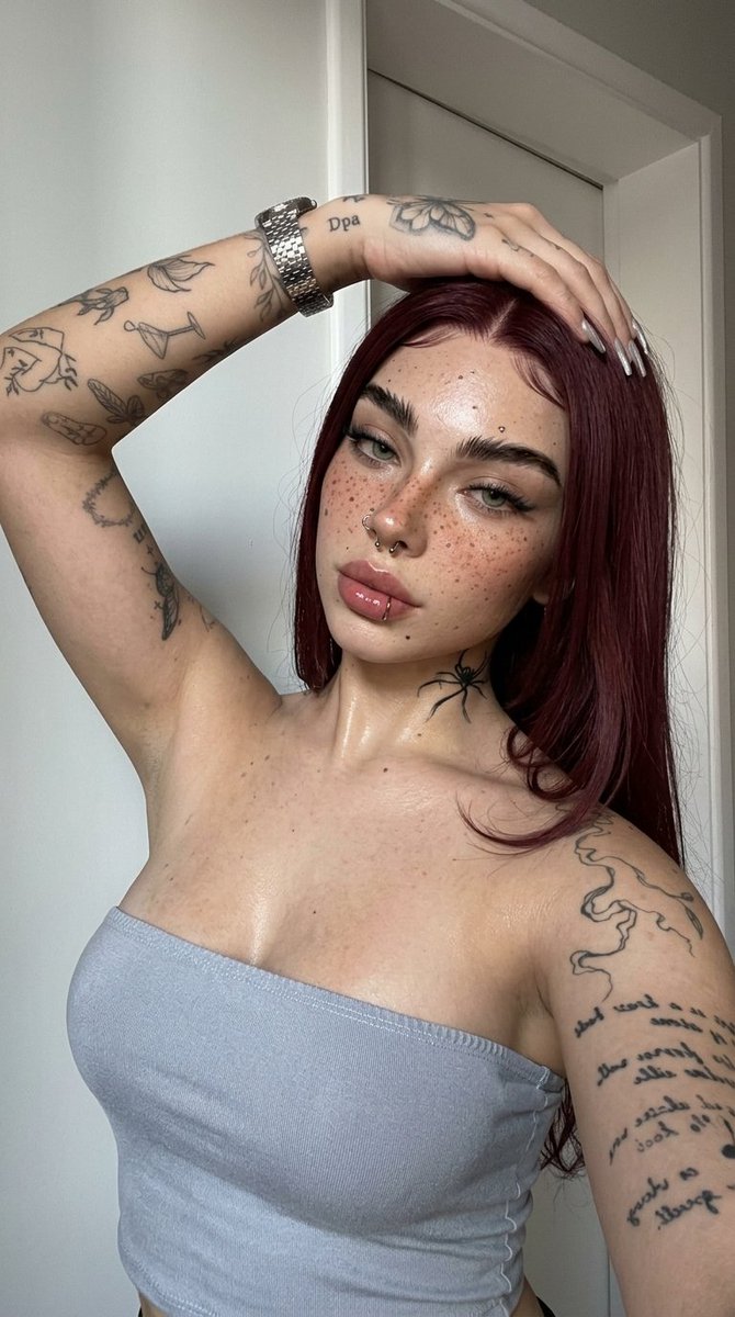 AzleyNix's tweet photo. Ella es perfecta 💋🔥 https://t.co/f4PEPdKl8H