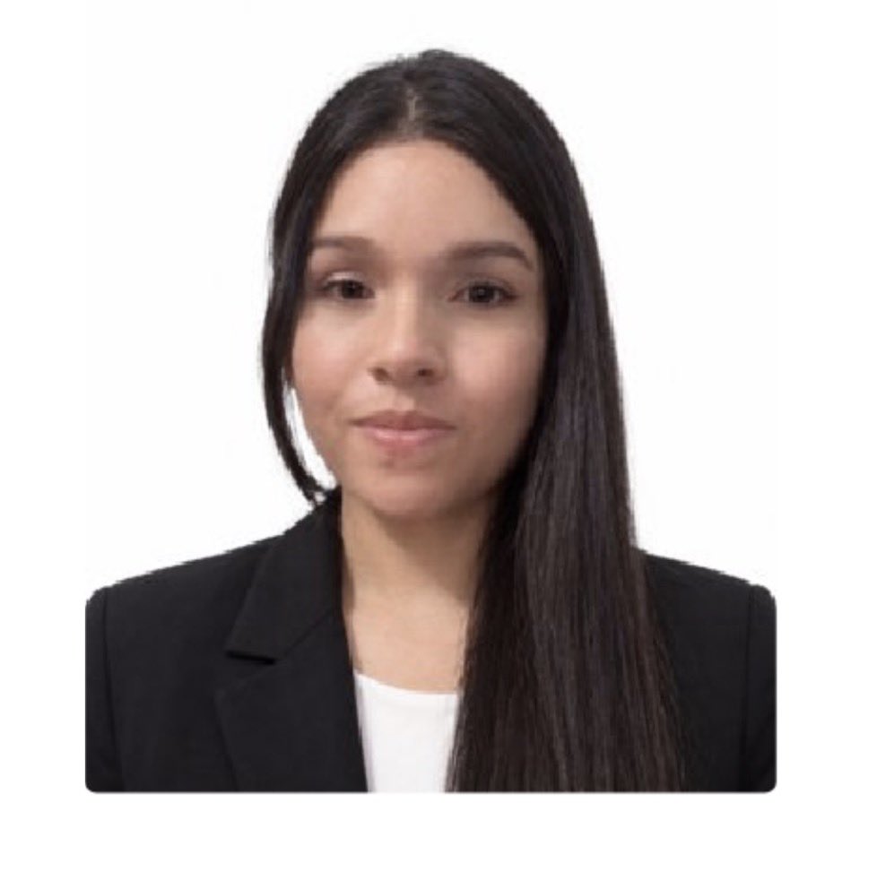 Simonovis's tweet photo. Comisario General del SEBIN: Silumerany Alexandra Rodríguez Rodríguez.

Jefe de “Inteligencia Financiera”, encargada de la identificación, localización e incautación de cuentas bancarias, propiedades, vehículos, joyas y otros activos pertenecientes a personas, grupos o empresas considerados objetivos políticos.

Una estructura que que lejos de limitarse a investigar delitos financieros, habría sido utilizada como instrumento de presión, persecución, despojo patrimonial y enriquecimiento personal. 

https://t.co/qxMPNxHMQT