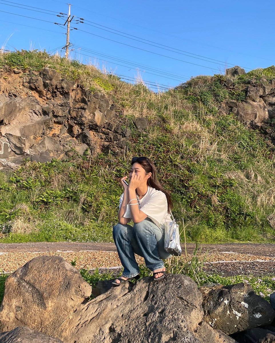 Cacia4's tweet photo. 世界中に星はたくさんあるけど、僕の目には君しか映らないよ。ふとそんなことを考えた。 😂
epxi https://t.co/bdrf6XWJwZ