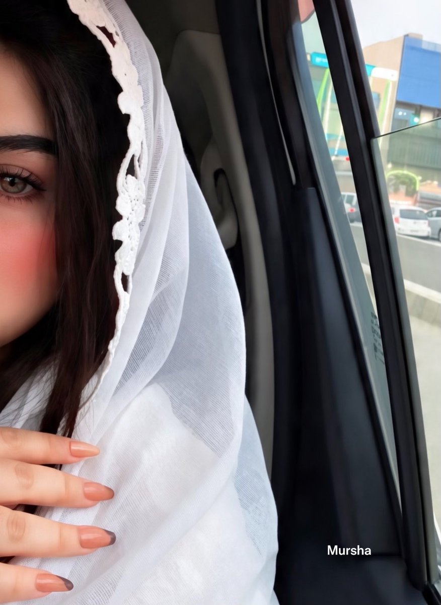 MURshoo584's tweet photo. "کونسا والا سفید ۔۔۔۔۔؟؟

"چاند" والا۔۔۔۔۔۔؟؟ 
یا 
"بادل" والا سفید ۔۔۔۔؟! 
"کاگج" والا سفید ۔۔۔۔؟؟ 
یا 
"گلاب" والا سفید ۔۔۔۔؟؟
"برف" والا سفید ۔۔۔۔؟؟ 
"نمک" والا سفید ۔۔۔؟؟ 
"دودھ " والا سفید ۔۔۔۔۔؟!
یا
"سنک" والا سفید ۔۔۔۔؟؟ 
"جھرنے" والا سفید ۔۔۔ ؟!

 یا 
"دھوئیں " والا سفید ۔۔۔۔۔؟؟؟ 

"ہنس" والا سفید ـــــــــــ!!!🤍🦢