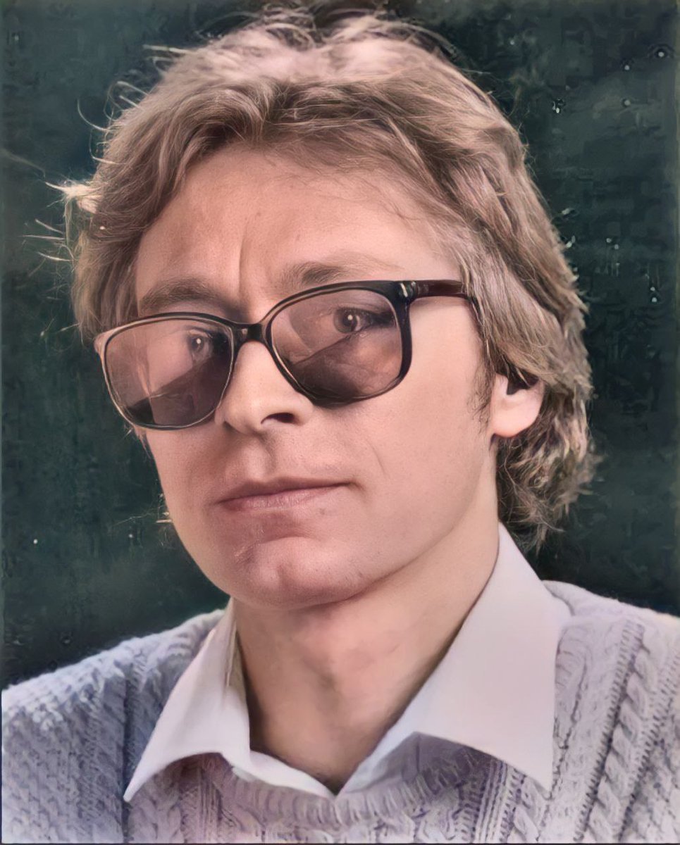 MadeInAncapia's tweet photo. ✒️| "La democracia prácticamente garantiza que solo hombres malos y peligrosos van a llegar a la cima del gobierno".  

- Hans Hermann Hoppe https://t.co/mUMZ59s2nR