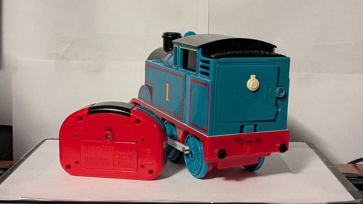 _xX1001101Xx's tweet photo. Tomy Thomas &amp; Friends Steam and Sounds Remote Control Thomas (Japanese variant) https://t.co/2LFEKPPFq5
