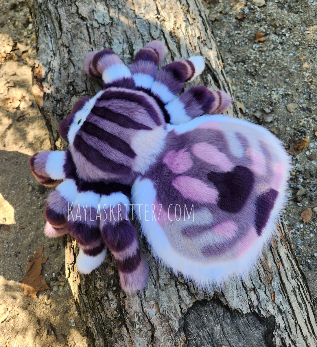 KaylasKritterz's tweet photo. Violet the jumping spider backpack is all done! Made exclusively with @foxy_fabrics teddy and fox furs. Her abdomen and legs are posable! Will be available along with the other at Riley Festival 1st weekend of October. https://t.co/m5qIVvd5om
