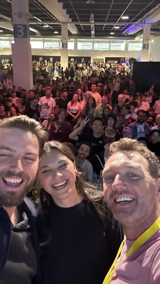 thisistommckay's tweet photo. Massive thanks to the brilliant team @zurichpopcon for looking after us so brilliantly this weekend, and to everyone who came for all your support
 🇨🇭 ❤️ 🤍 https://t.co/hscicZQF6b