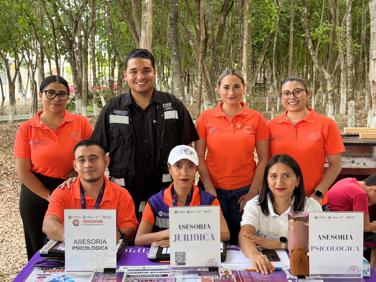 RevistaEliteqr's tweet photo. Playa del Carmen acerca atención y servicios directamente a las mujeres.🤝
El gobierno de Estefanía Mercado impulsa la Brigada “Entre Mujeres” para facilitar orientación y servicios a la comunidad.✨
#Bienestar #Comunidad
@estefaniamerkdo @GobPDC
https://t.co/8Lk7daktsh https://t.co/aqgKQS2ie9