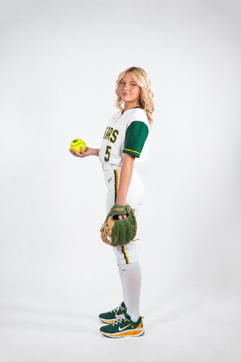 KrimsonCalhoun2's tweet photo. Sic ’Em, I’m home!!🐻💛💚

@BaylorSoftball @MojoPardue @CliffWhite123 @DiamondAddicts @LineDsoftball @THSoftball_ @BUMoore @CoachBradF @coach_diaz22 @CoachJenFuller @prespilon @SoftbalAmerica @BradyVernon @THEWOWSB https://t.co/52UCfkpZLu