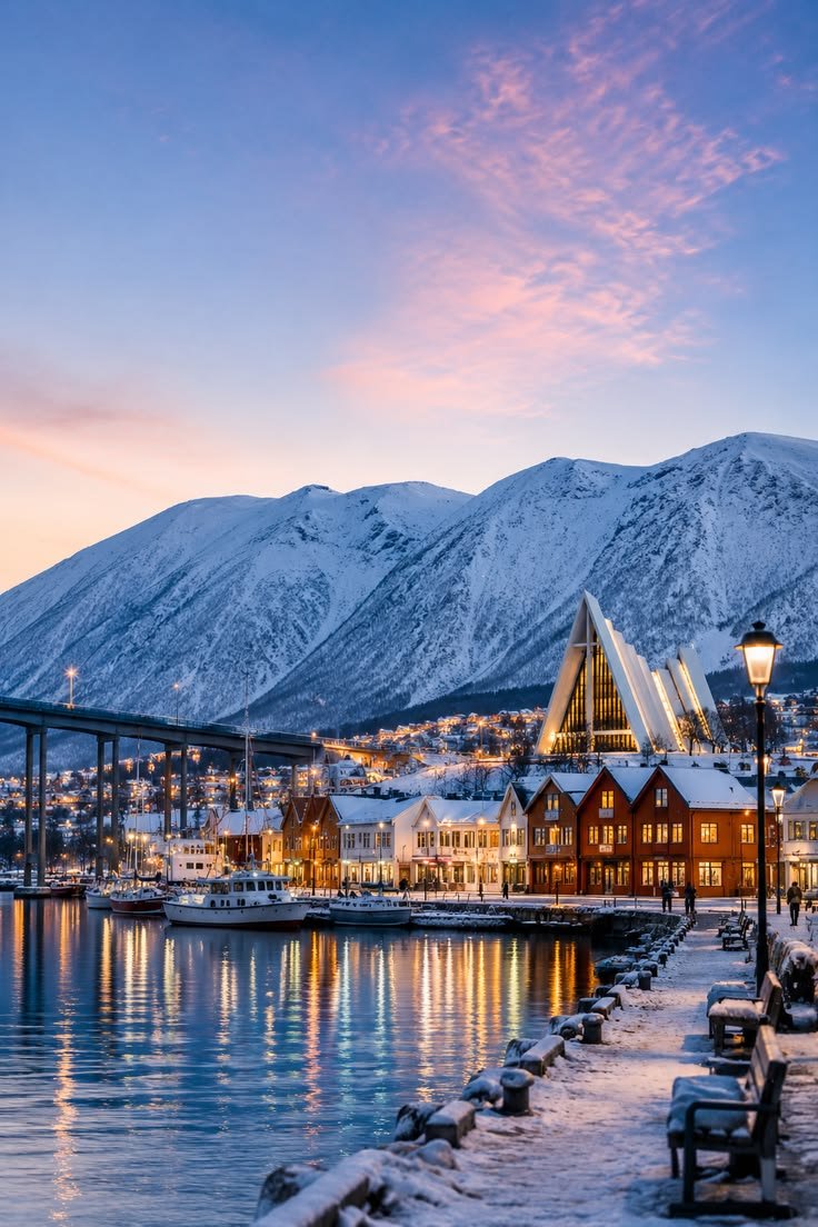 NatureRoot88's tweet photo. Tromsø, Norway 🇳🇴 https://t.co/LxPCsMQTub