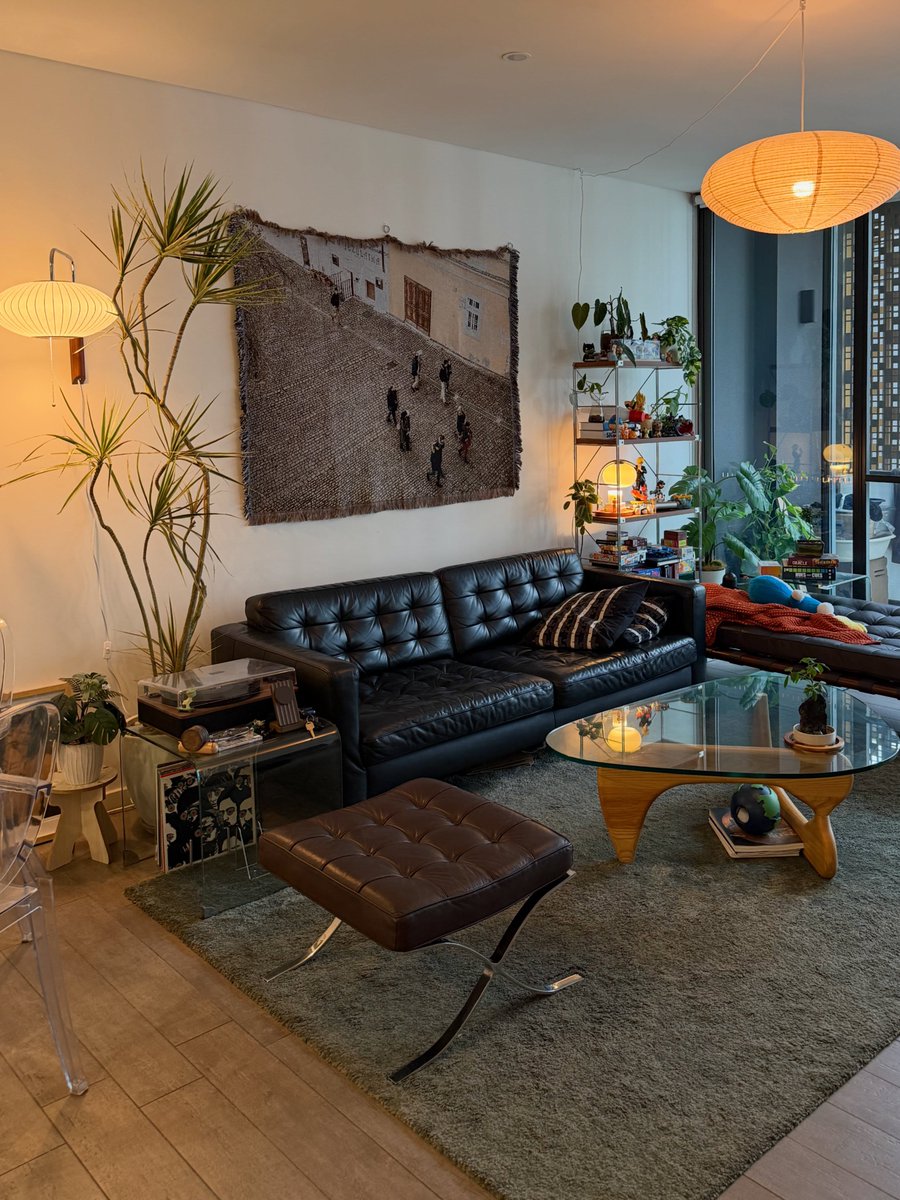 interiorsuckerr's tweet photo. https://t.co/KuMGHUOr2U