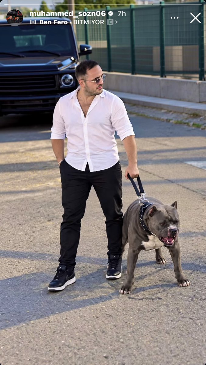 Liorensuy's tweet photo. Bu vatandaş pitbull cinsi köpeğini ağızlıksız gezdiriyor. Gereğini Ankara polisleri yapacaktır. https://t.co/seVUWJUNMu