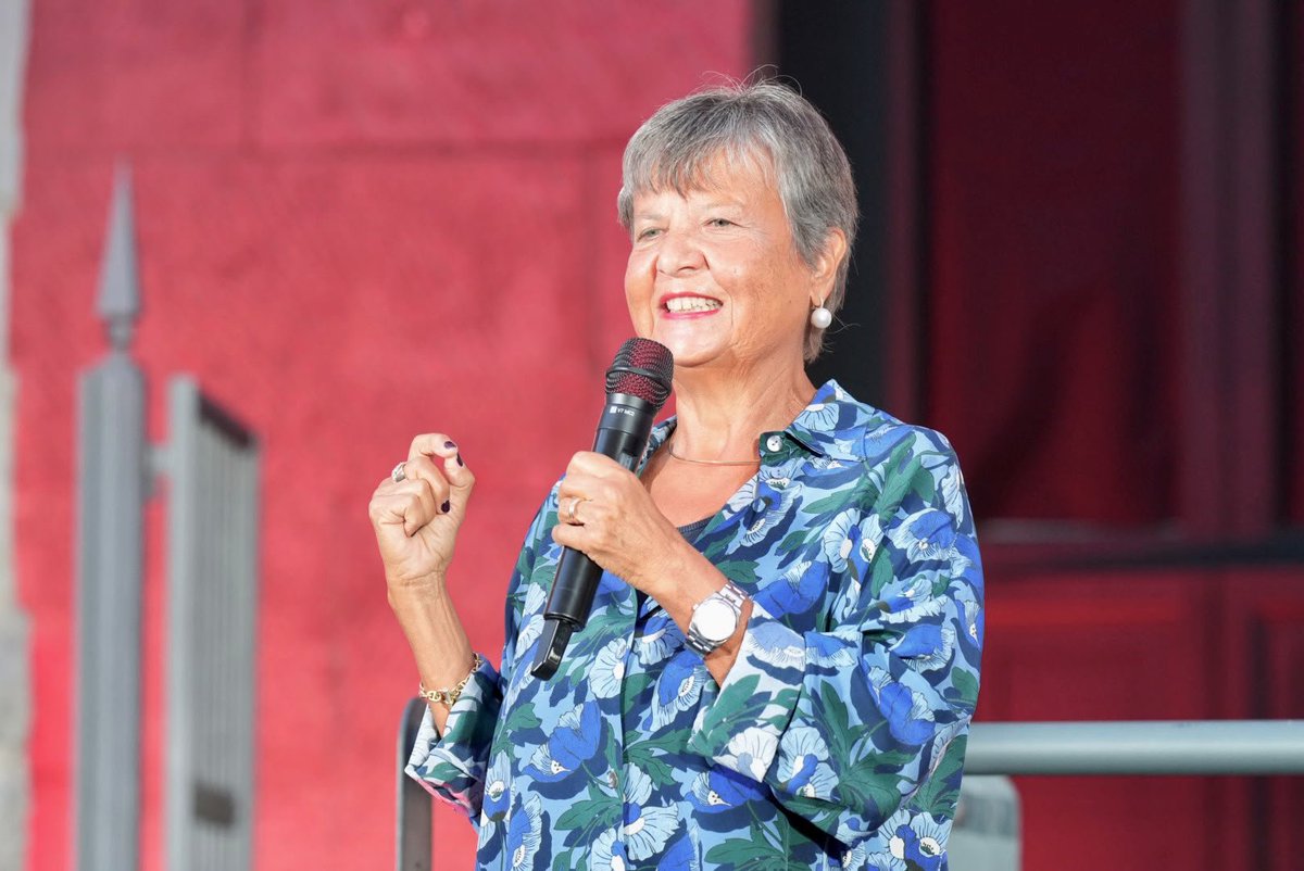 camcomroma's tweet photo. Il Roma Storia Festival continua, sul palco di Piazza di Pietra è il momento della Prof.ssa Francesca Cenerini con la lezione intitolata "17 gennaio 38 a.C. le nozze politiche tra Ottaviano e Livia".

🎥 Streaming ⤵️

https://t.co/zzIyAAWpDQ https://t.co/WSExiyN2M1