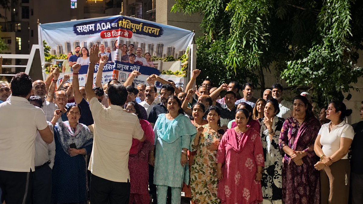 rajen1077's tweet photo. Why @gdagzb #GDA is under pressure not listening to KDP Residents that are forced to rally &amp; protest against @gdagzb pls help @myogiadityanath @myogioffice @UPGovt @dm_ghaziabad @PMOIndia @homeupgov https://t.co/xAcUdO6x9K
