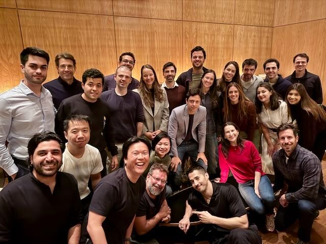 aaronqfu's tweet photo. A week ago, as São Paulo Tech Week 🇧🇷 wrapped, @DCGco co-hosted one of the best nights we've had in a while - alongside @kyanekassiri who relocated from Tunisia to Brazil just 48 hours before walking into the room. That's commitment to a market! 

The room: 14 VCs, 9 founders and operators. Grateful to everyone who showed up with that electric energy ⚡️