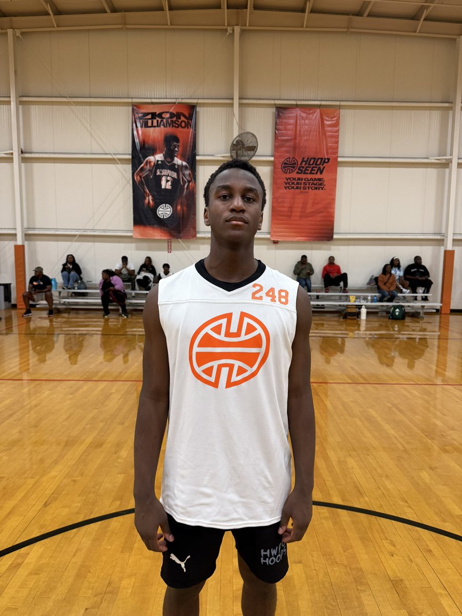 hoopseen's tweet photo. HoopSeen Fall Preview
Team 6 - 56
Team 7 - 50

Competitive battle that went back & forth throughout. 2028 6’8” William Wemeni was a weapon inside both offensively & defensively. High-motor forward who finishes well around the rim. 2029 Tristan Alusma stood out on the defensive end as he picked up the ball 94ft & ran the offense on the other end.

For Team 7, impressive performance for 2027 6’8” F Noah Sallee. Finished strong around the rim using a left-hand hook effectively and grabbed double-digit rebounds. At the PG spot, a new name in 2027 Damarin Grant from Beach HS was great in the half-court and picked apart the defense in his reps.
