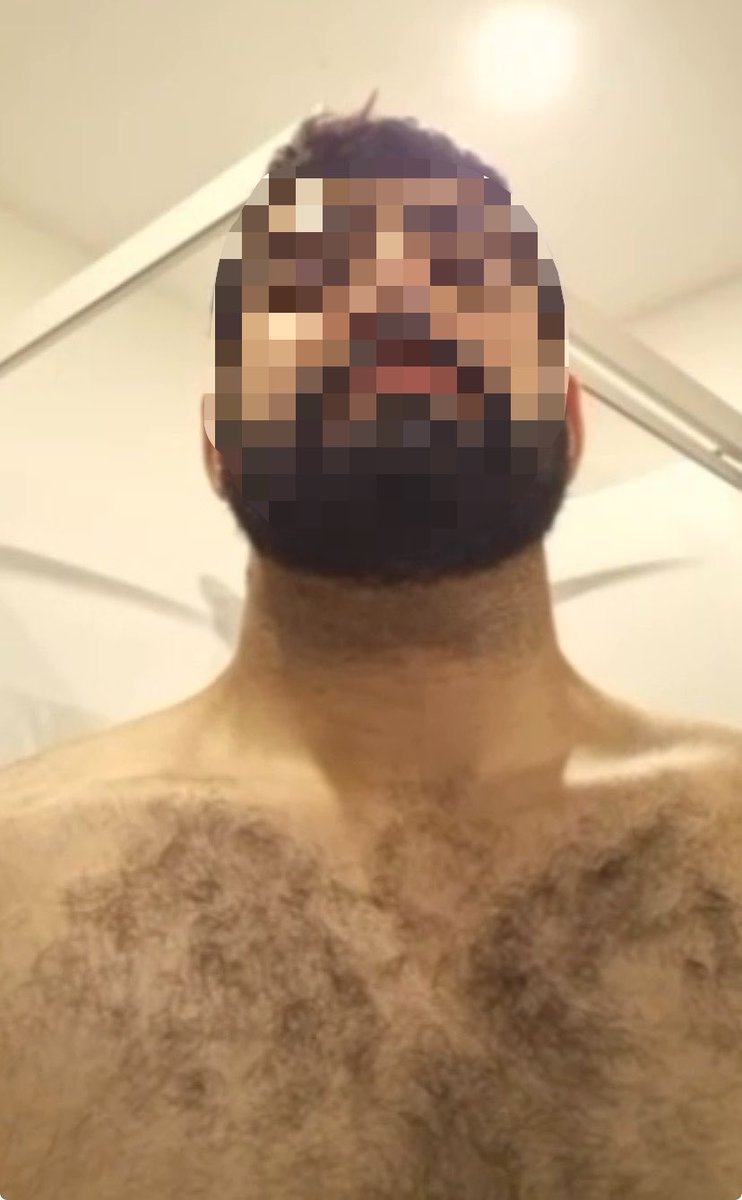 RyadHamzaaf's tweet photo. papa marocain qui veux te violer fiston #gay https://t.co/K5iLTFjmUE