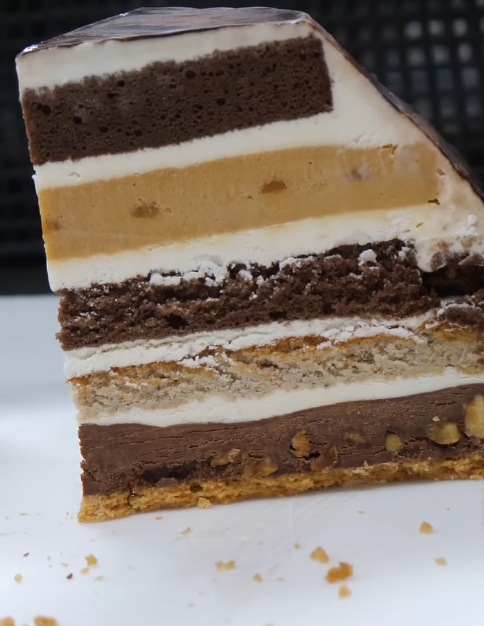 daily_dolce's tweet photo. The layers- https://t.co/fpMbb17bWL