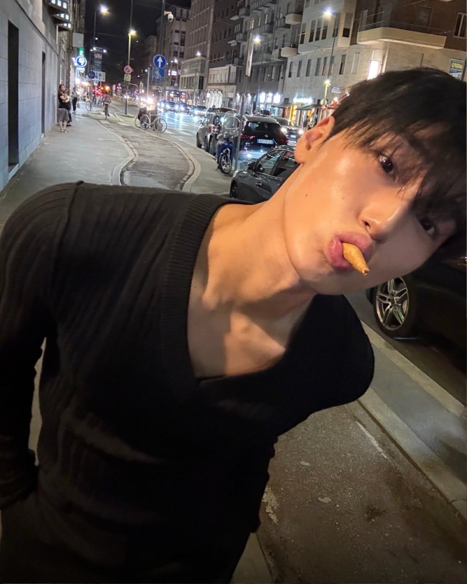 only_san0710's tweet photo. 패스트페이퍼 Logo-free ver. 📸

#최산 #CHOISAN #DOLCEGABBANA
#DGSS27 #SANxDolceGabbanaSS27 https://t.co/goa7XmQR3O