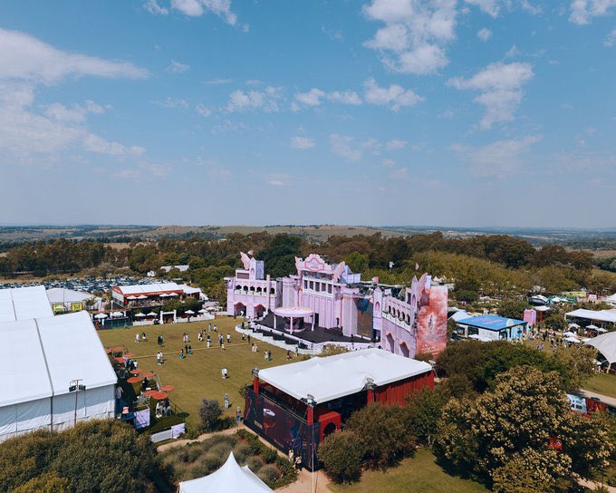 SibuthaNomzi's tweet photo. You literally had to be here for this! ๐ญ๐ชโจ
The performance, the energy, the crowdโฆ everything about the Luxurious Marble Circus made the Galaxy Hangout Imaginarium feel like stepping into another world.
@SamsungMobileSA #GalaxyZFold8 #LMC #SamsungMobileSA https://t.co/fUpmwtRBJ0