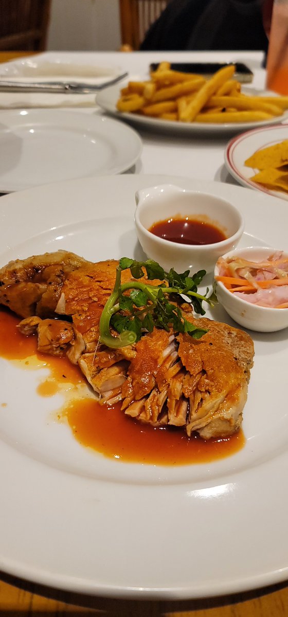 Maoxicore's tweet photo. ワカモレと🦐 また食べたい(𓂂꜆◕⩊◕꜀𓂂) https://t.co/wZDWacAuj7